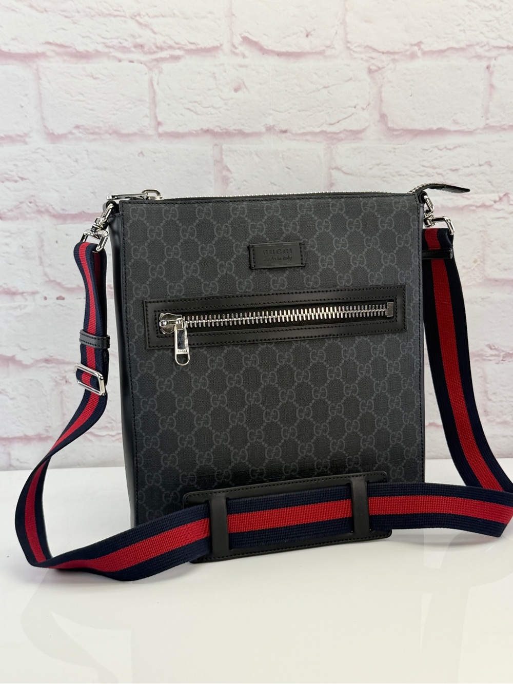 Authentic GUCCI Black GG Supreme Coated Canvas Flat Messenger Bag